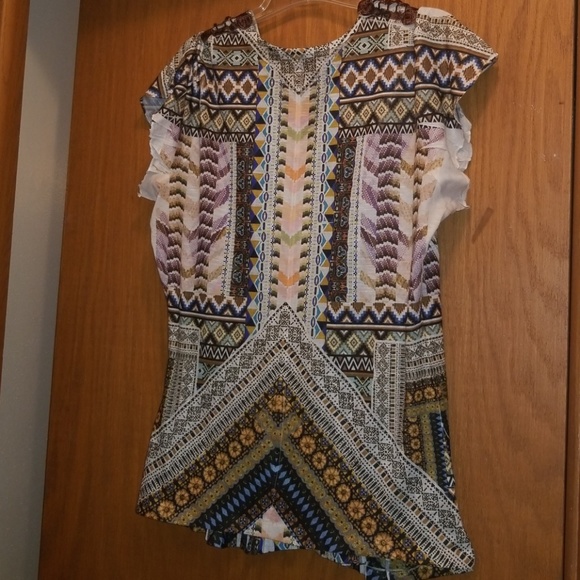 Top - Picture 3 of 3